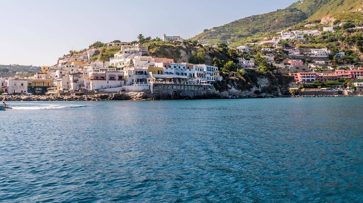 how-to-get-to-ischia-from-rome-naples-sorrento