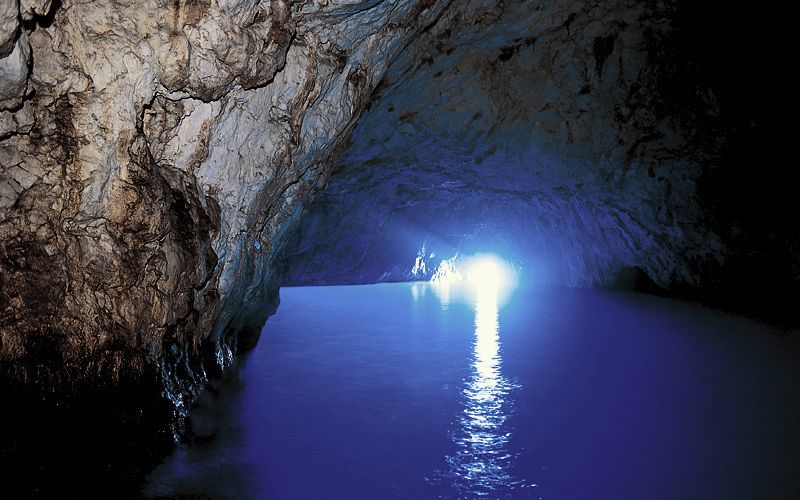 La Grotta Azzurra Di Capri - Guida Pratica All'isola Di Capri